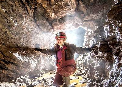 راهنمای بازدید از غارها: نکات ایمنی، آمادگی های لازم و غارنوردی مسئولانه راهنمای بازدید از غارها: نکات ایمنی، آمادگی های لازم و غارنوردی مسئولانه