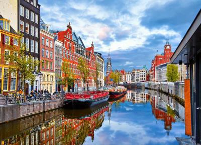 راهنمای سفر به هلند: گشتی در آمستردام و فراتر از آن راهنمای سفر به هلند: گشتی در آمستردام و فراتر از آن